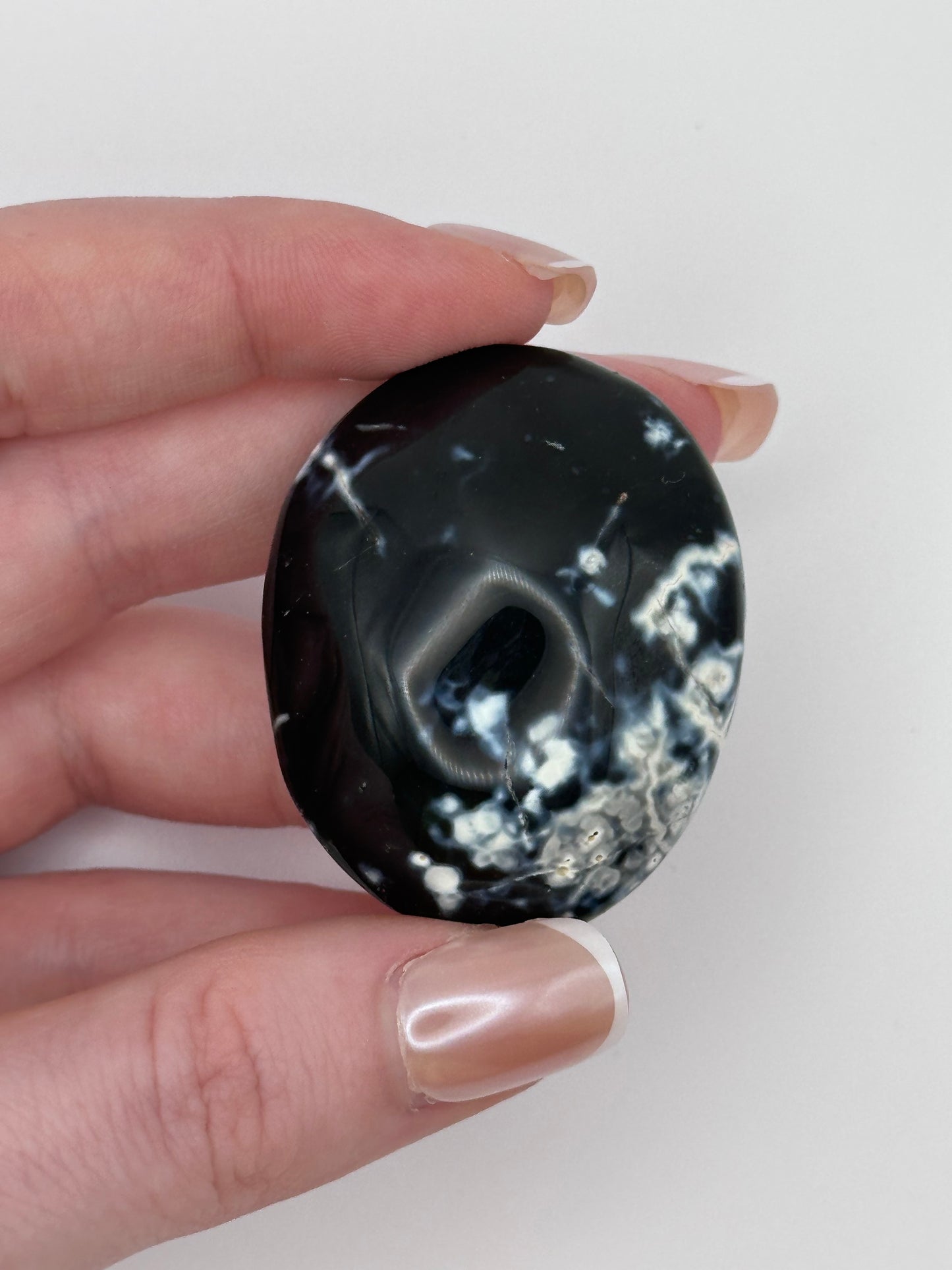Black Onyx Palmstone - O