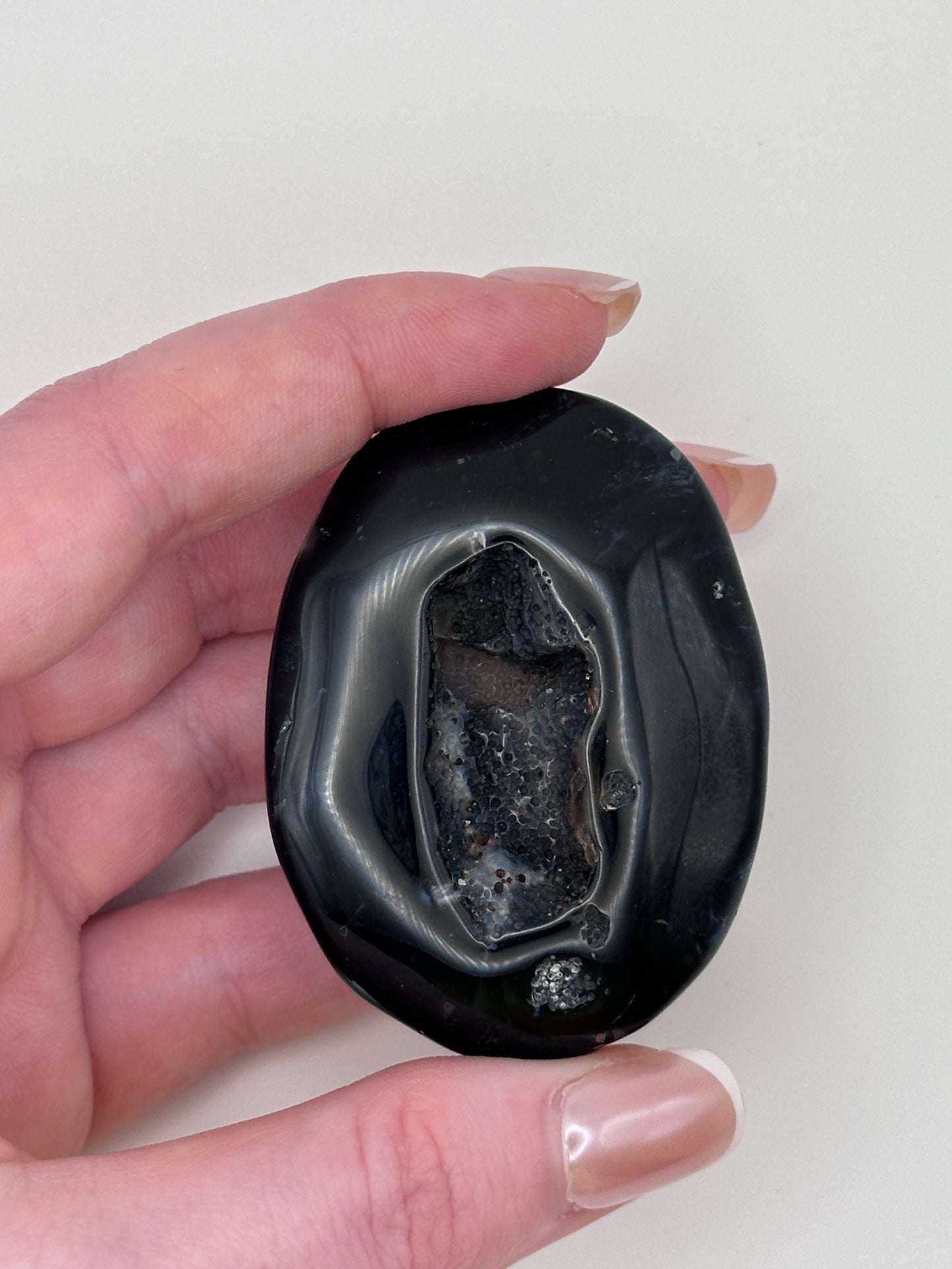 Black Onyx Druzy Palmstone - D